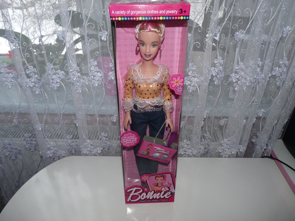 Новая кукла в коробке, высота 46 см. италия. фото №1