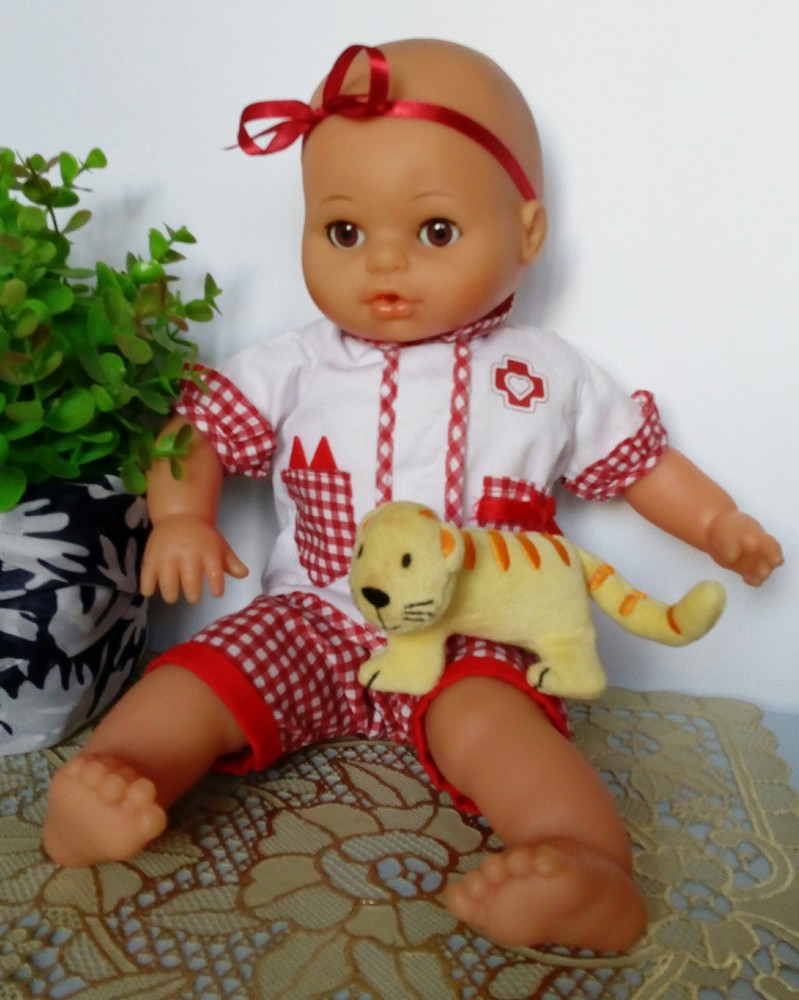 Отчего сегодня куклы. Лисси 40 см кукла. Кукла Lissi Dolls Германия. Lissi Puppe кукла. Мягконабивные куклы Gotz Puppe.