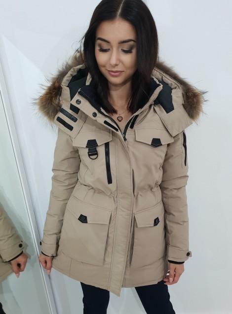 Бежевая куртка женская зимняя