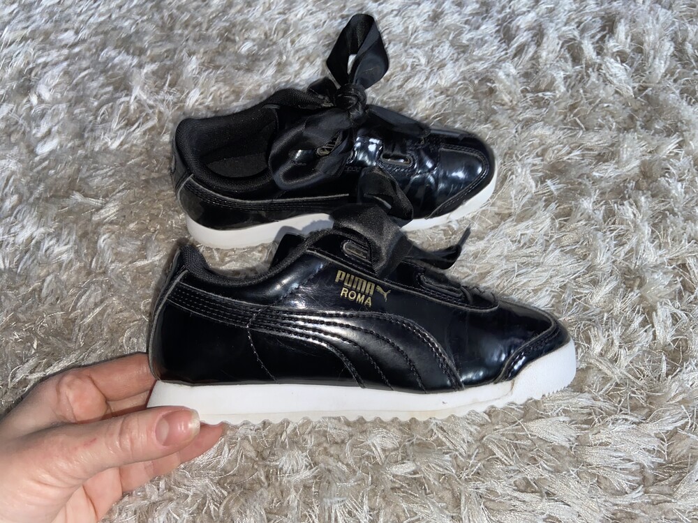 Puma hotsell roma heart