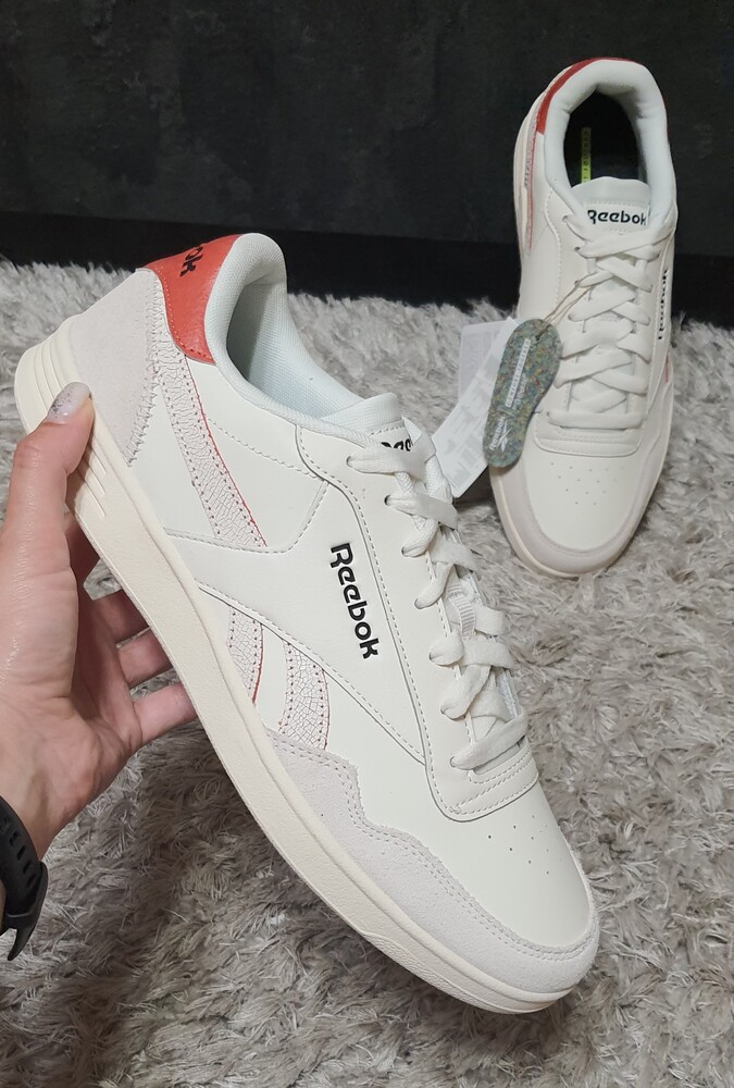 Р.10,5 usa(28,5см).оригінал. reebok royal techque t white red gx3515 нат.шкіра фото №1