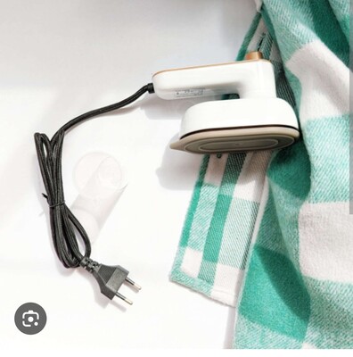 Дорожня портативна праска відпарювач