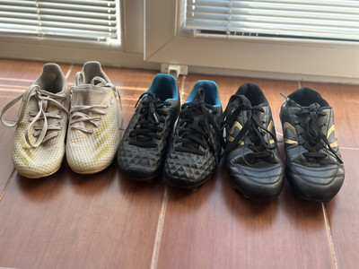 Пакет взуття спортивні бутси 31-33