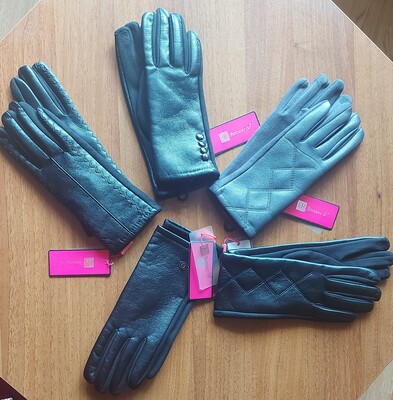 Чудові шкіряні перчатки